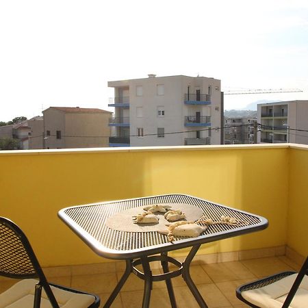 Apartment Mario Подстрана Екстер'єр фото