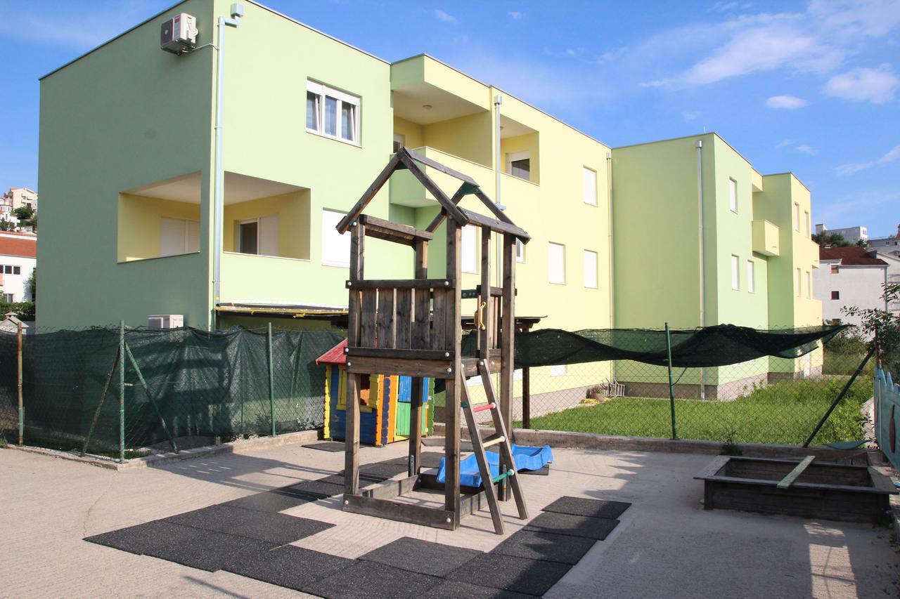 Apartment Mario Подстрана Екстер'єр фото
