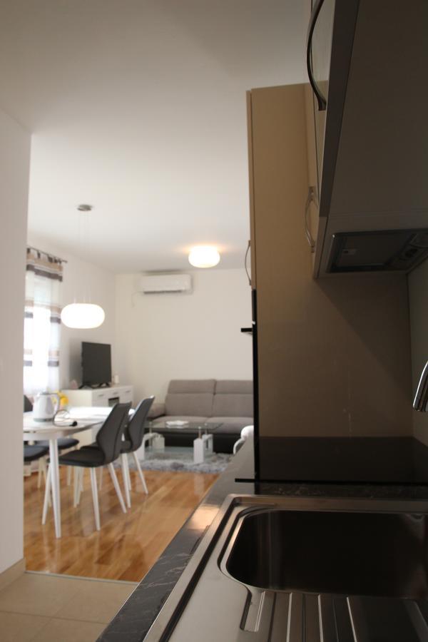 Apartment Mario Подстрана Екстер'єр фото