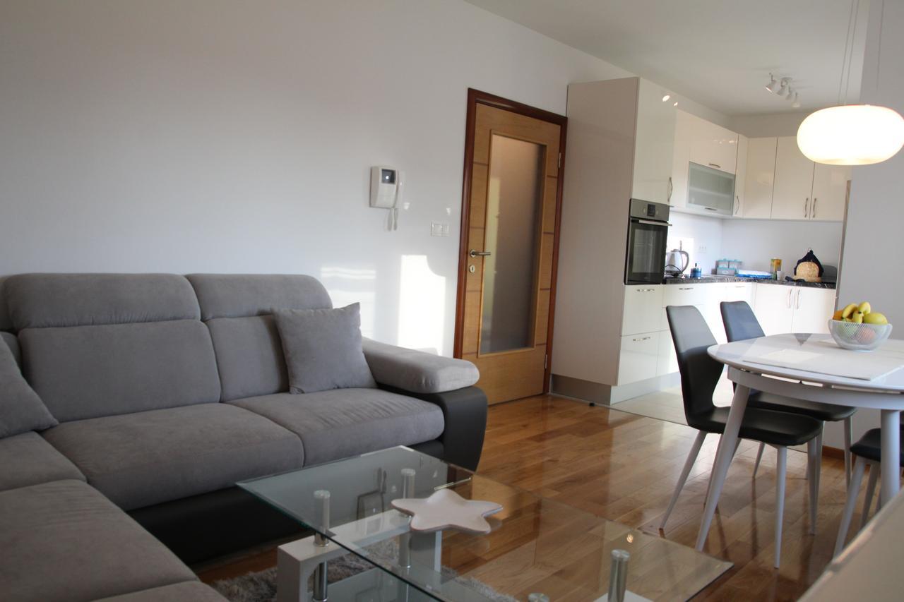 Apartment Mario Подстрана Екстер'єр фото